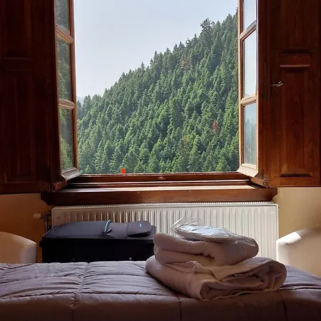 Korfes-κορφές τριώροφη για οικογένειες και παρέες Villa