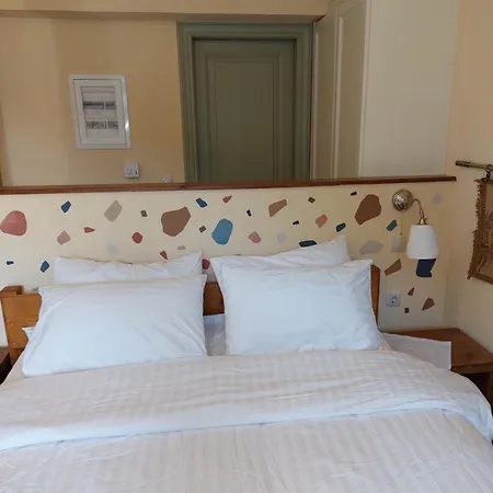 Korfes: Three-story Family Retreat Villa Karpenisi