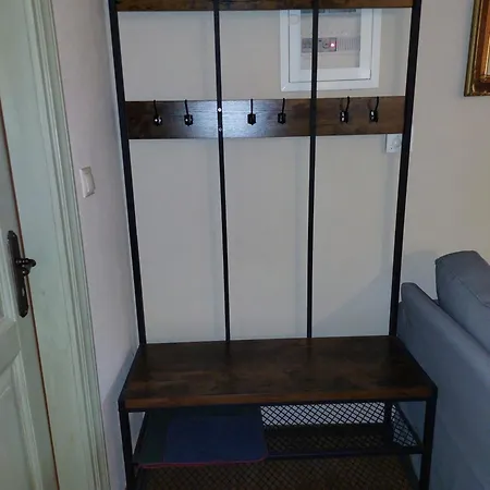 Korfes-κορφές τριώροφη για οικογένειες και παρέες