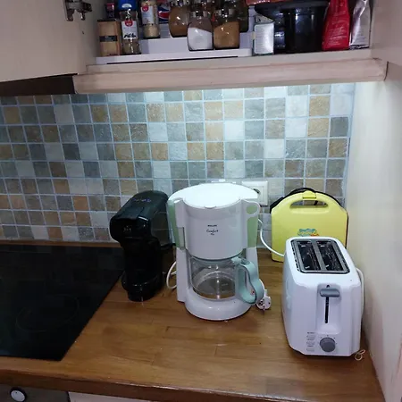 Korfes-κορφές τριώροφη για οικογένειες και παρέες * Karpenísion